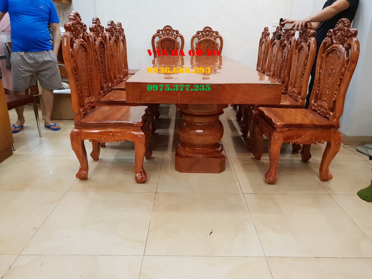 Bộ bàn ăn gỗ VIP Tại Hồ Chí Minh